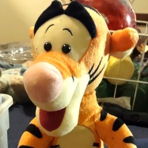 Vintage Animated talking Tigger